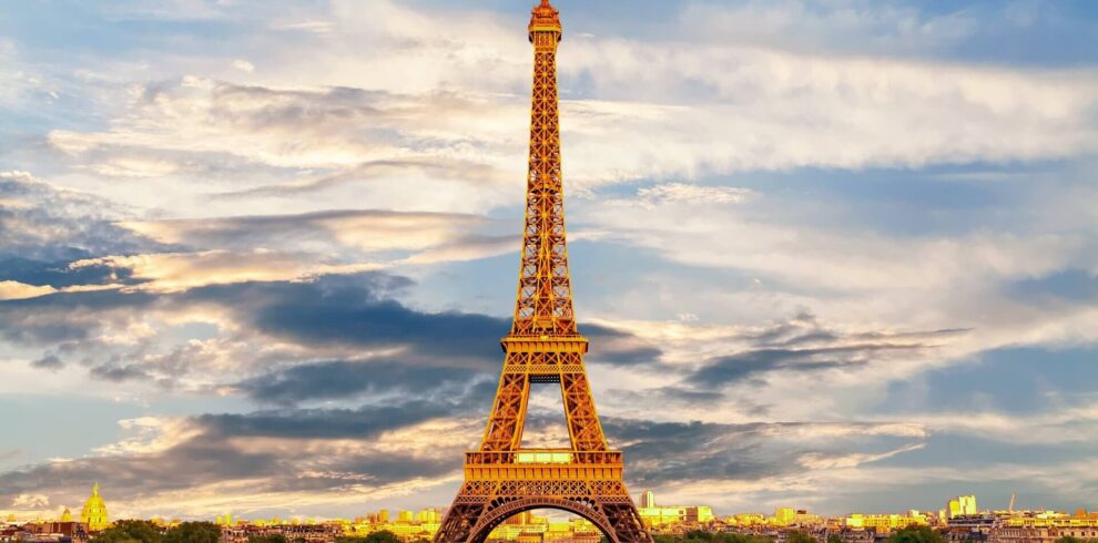 Eiffel Tower 3349075 1920